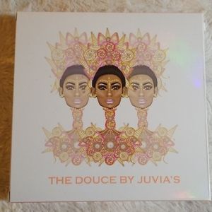 Juvia's Place "The Douce" palette